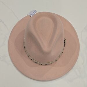 NEW Kooringal hat spf
